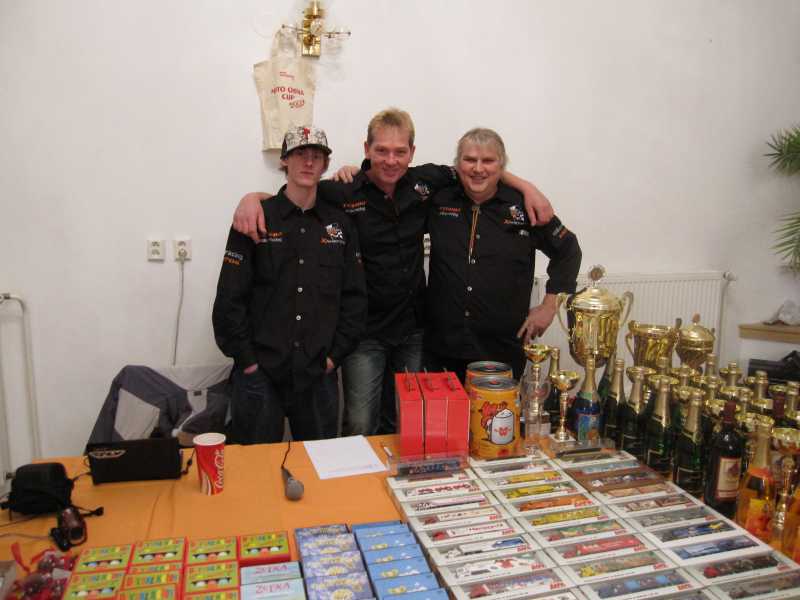 tohle je vtzn tm serilu 2009 - PNK racing team Ctov